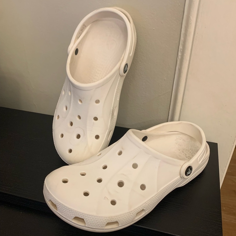 White Crocs Size 8 Mens/ 9.5 Womens